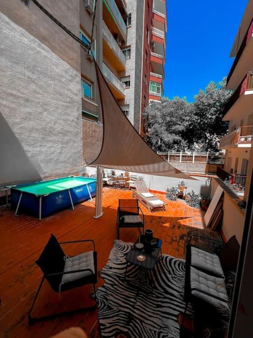 Avec Acces Prive, Terrasse, Piscine Leilighet